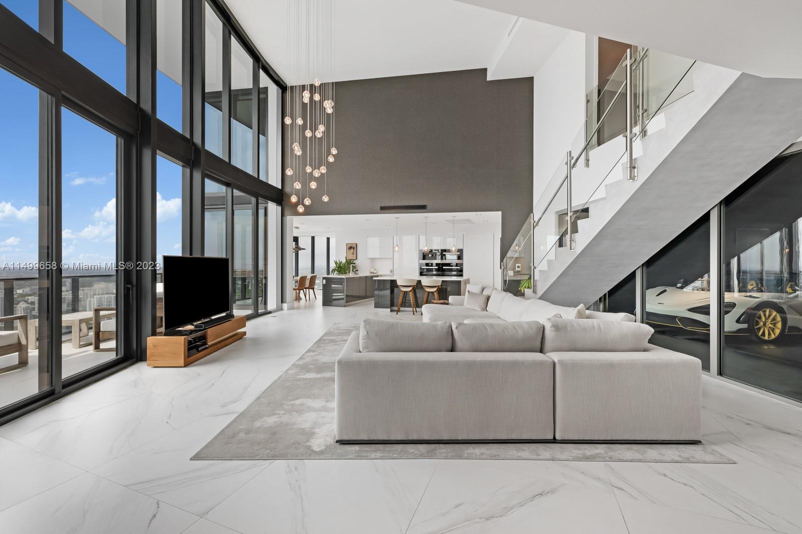 18555 COLLINS AVENUE COND - Residential