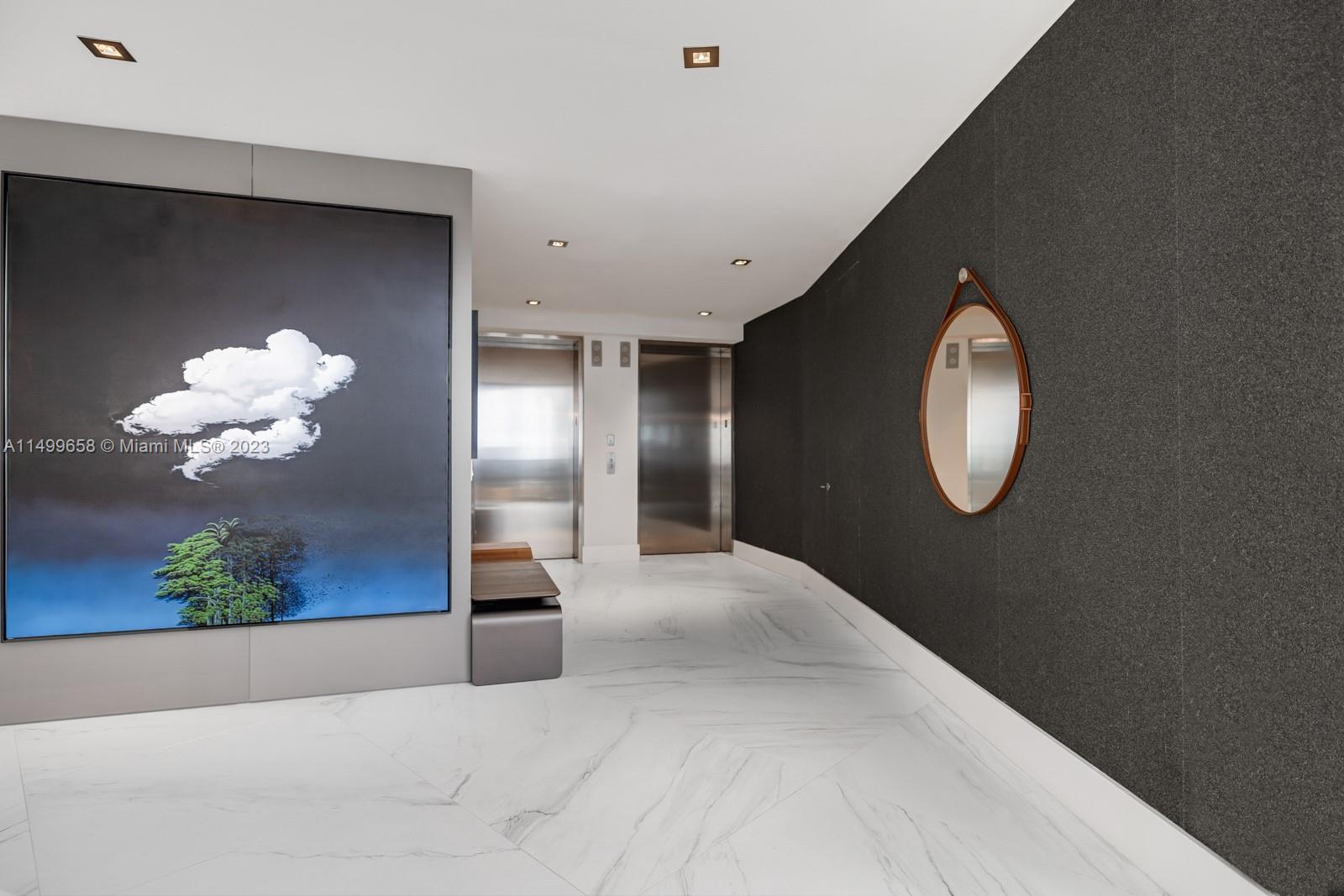 18555 COLLINS AVENUE COND - Residential