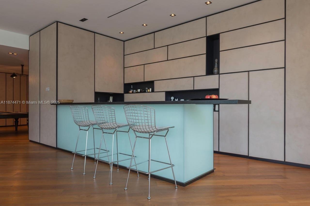 OCEANA BAL HARBOUR CONDO - Residential Lease