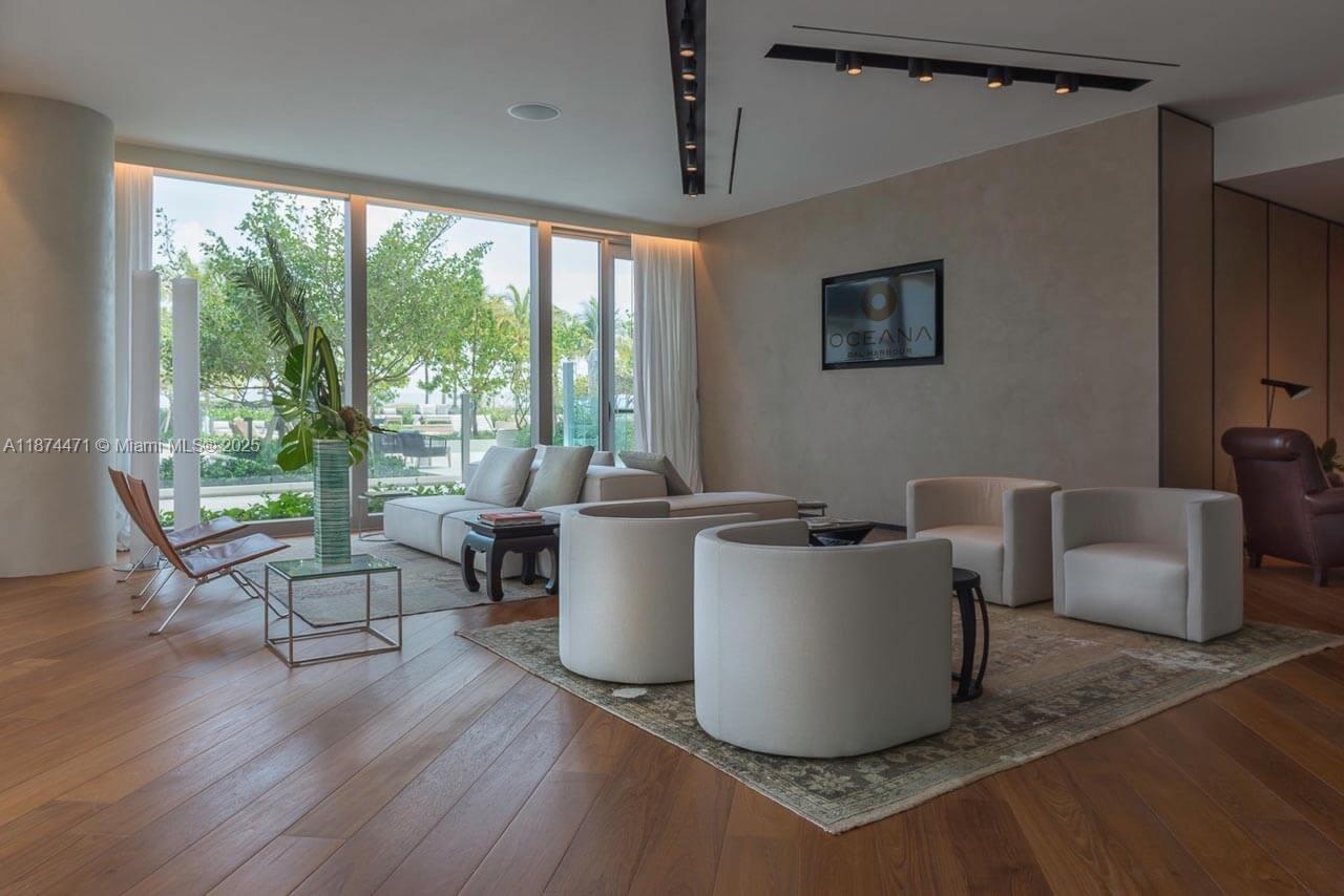 OCEANA BAL HARBOUR CONDO - Residential Lease