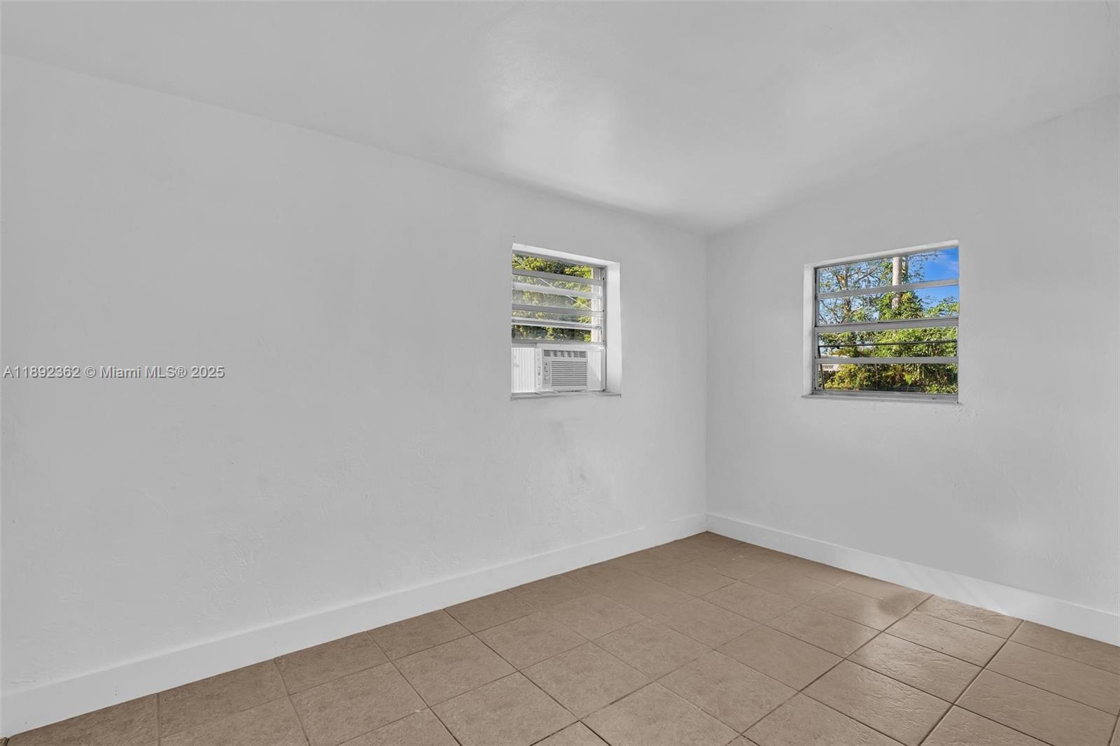 BOULEVARD GARDENS - Residential Lease