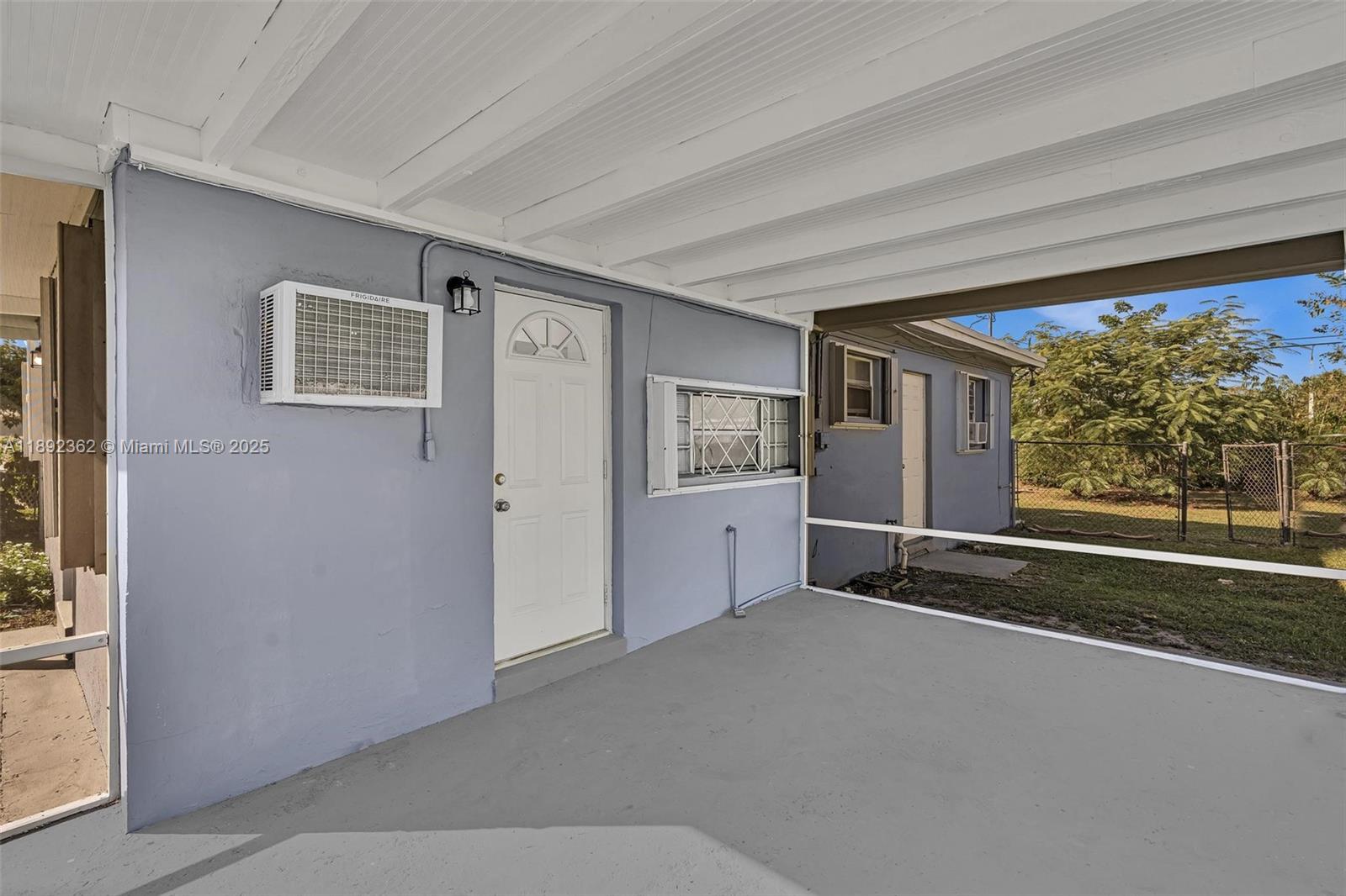 BOULEVARD GARDENS - Residential Lease