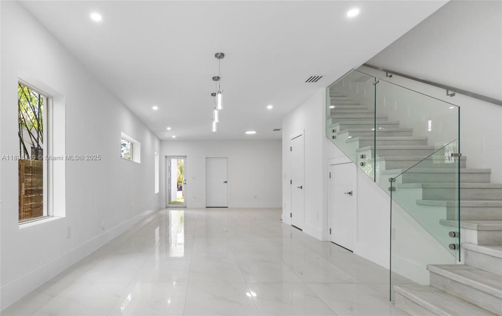 CARTERS ADDN TO C GR - Residential Lease