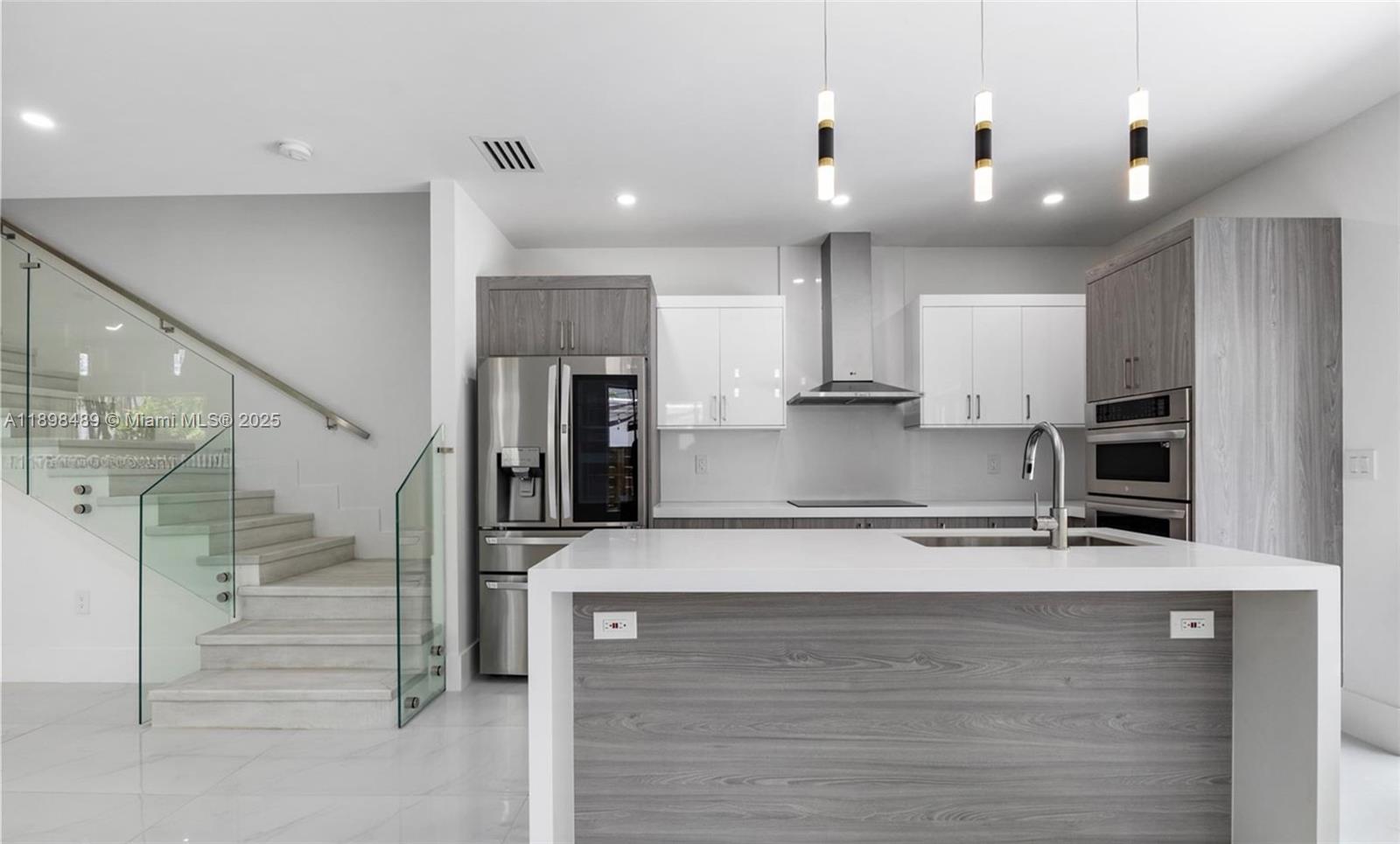 CARTERS ADDN TO C GR - Residential Lease