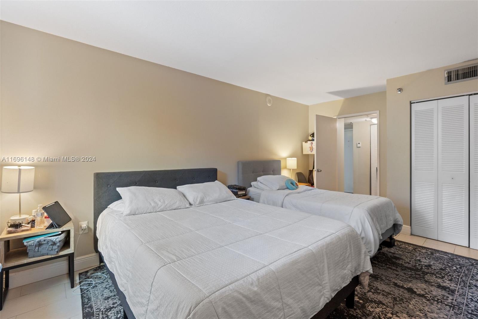MADISON DOWNTOWN CONDO - Residential