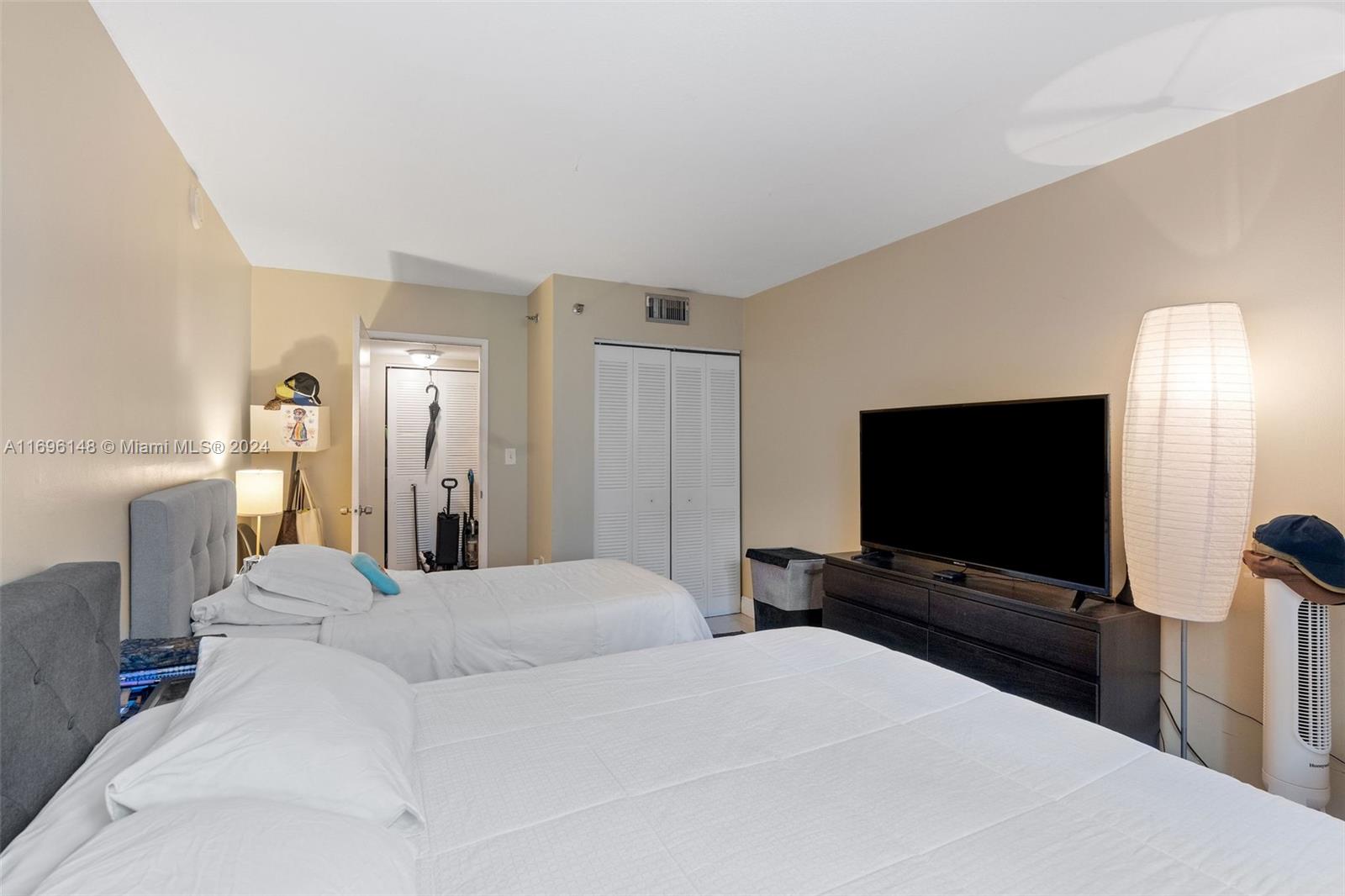 MADISON DOWNTOWN CONDO - Residential