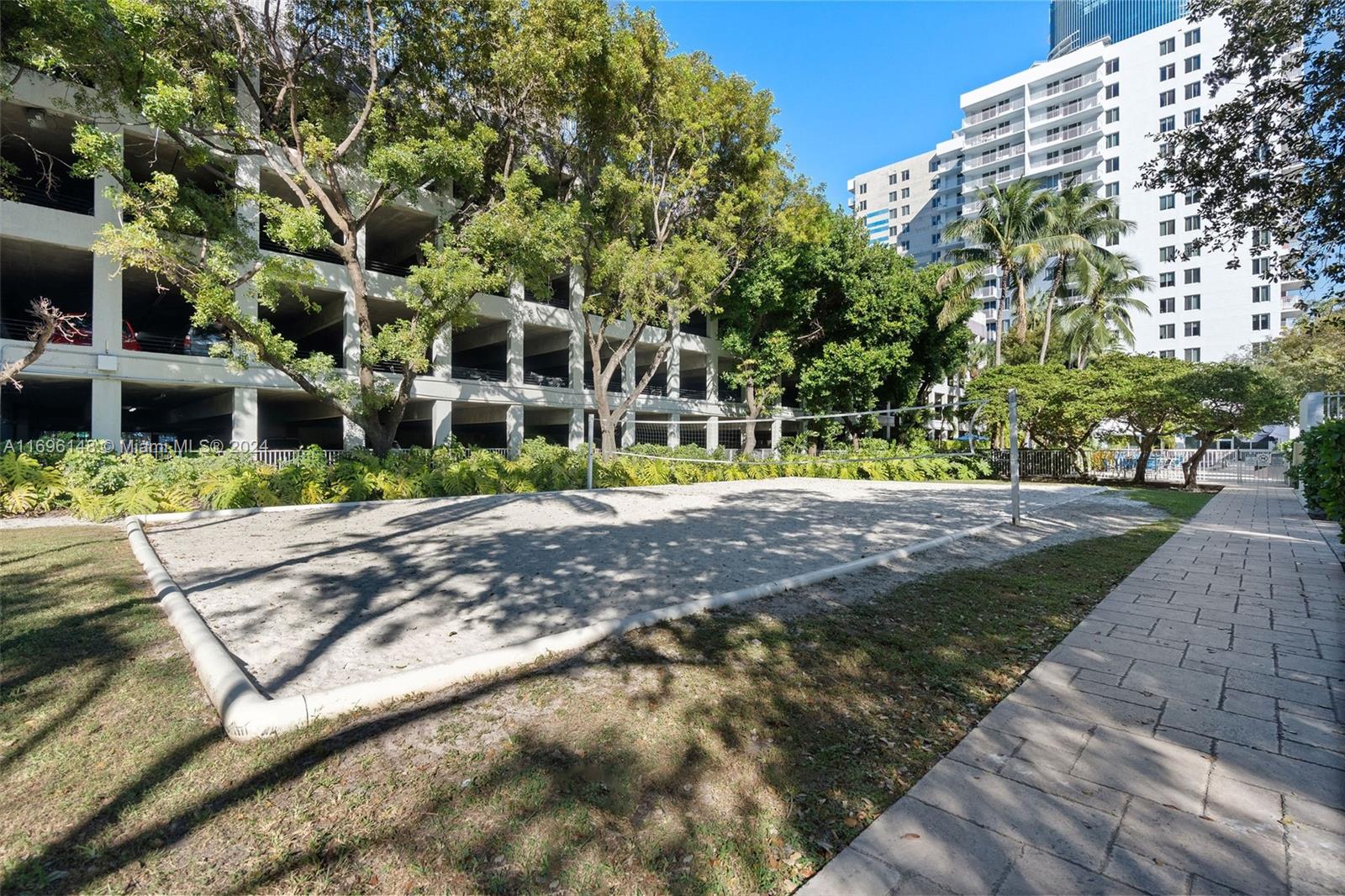 MADISON DOWNTOWN CONDO - Residential