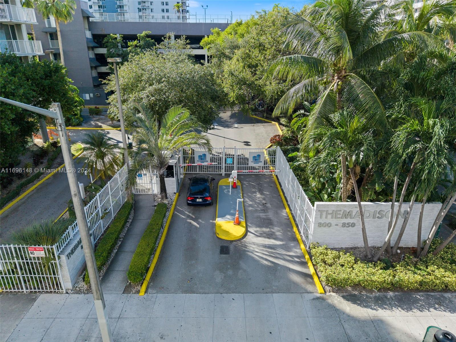 MADISON DOWNTOWN CONDO - Residential