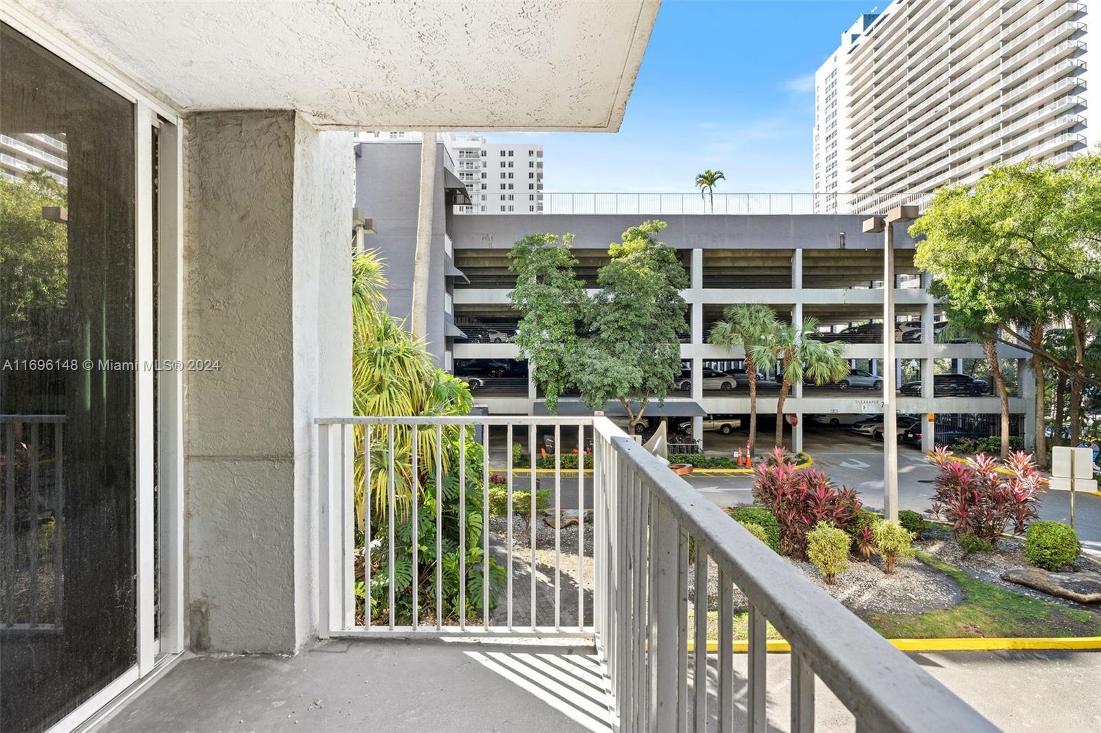 MADISON DOWNTOWN CONDO - Residential