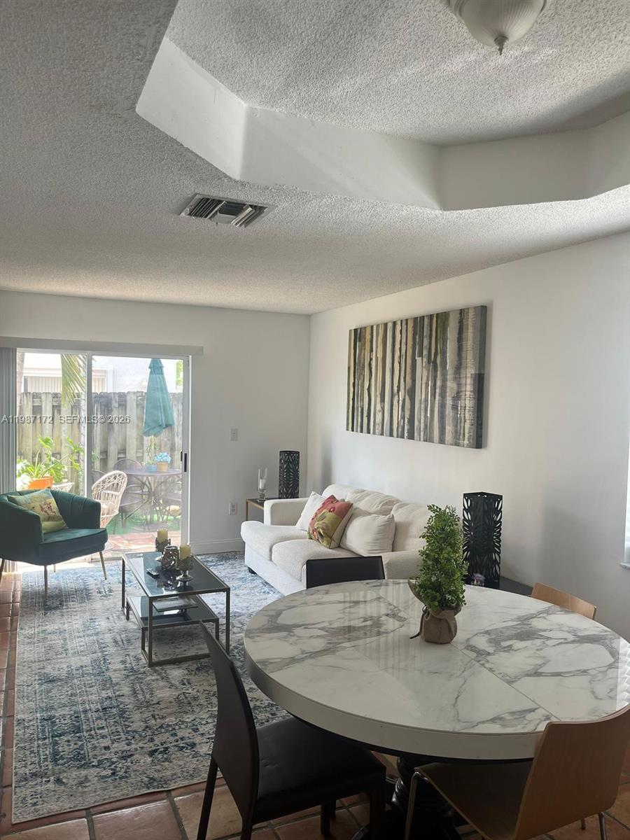 BONITA VILLAS CONDO - Residential Lease