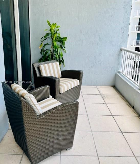 170 SE 14 street 2207