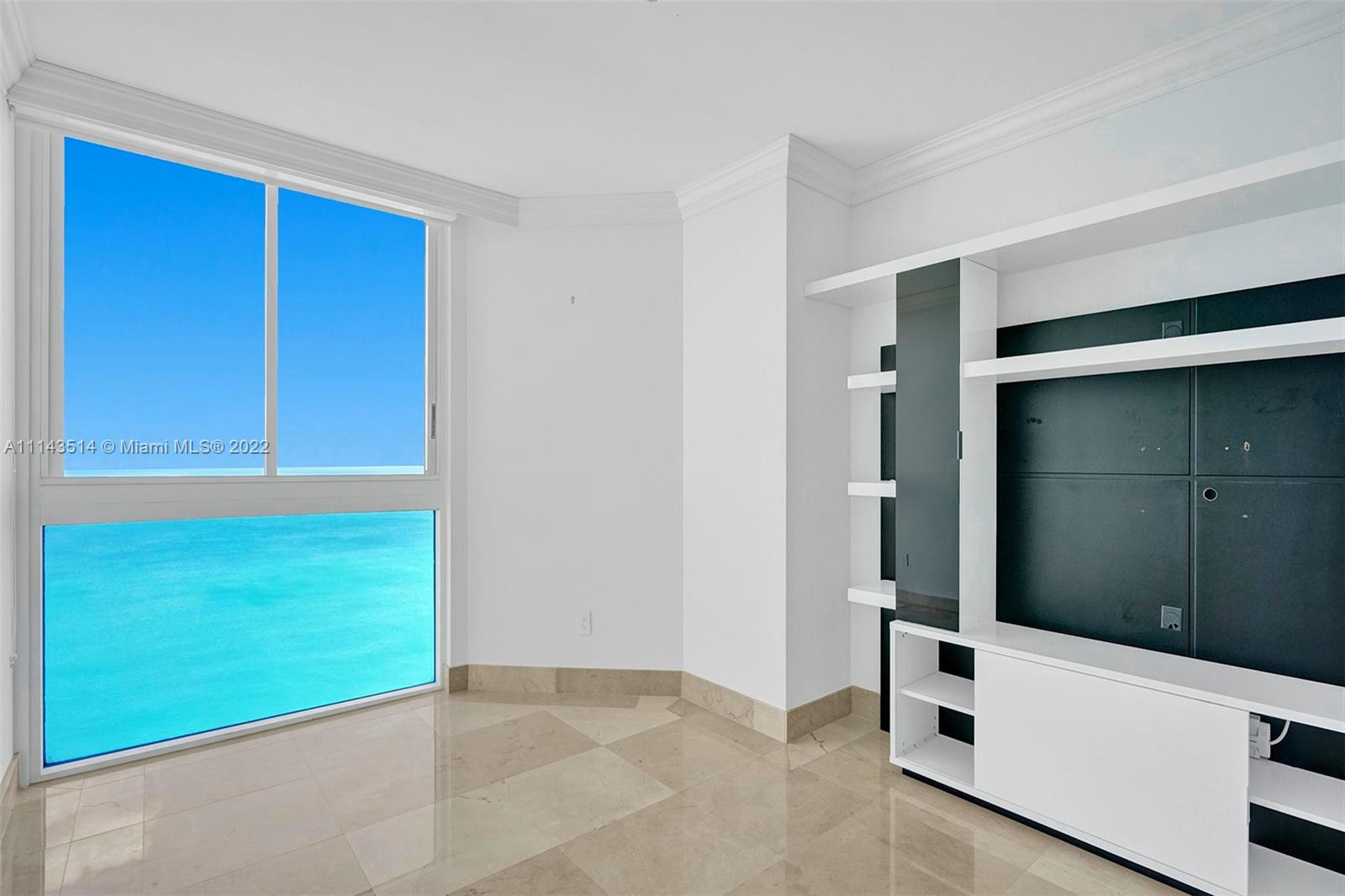 BLUE DIAMOND CONDO - Residential