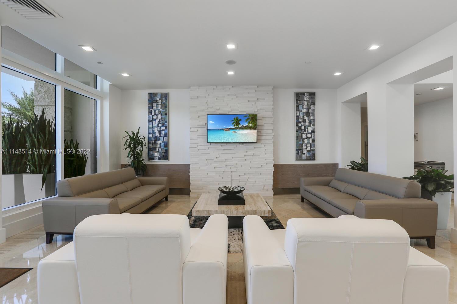 BLUE DIAMOND CONDO - Residential