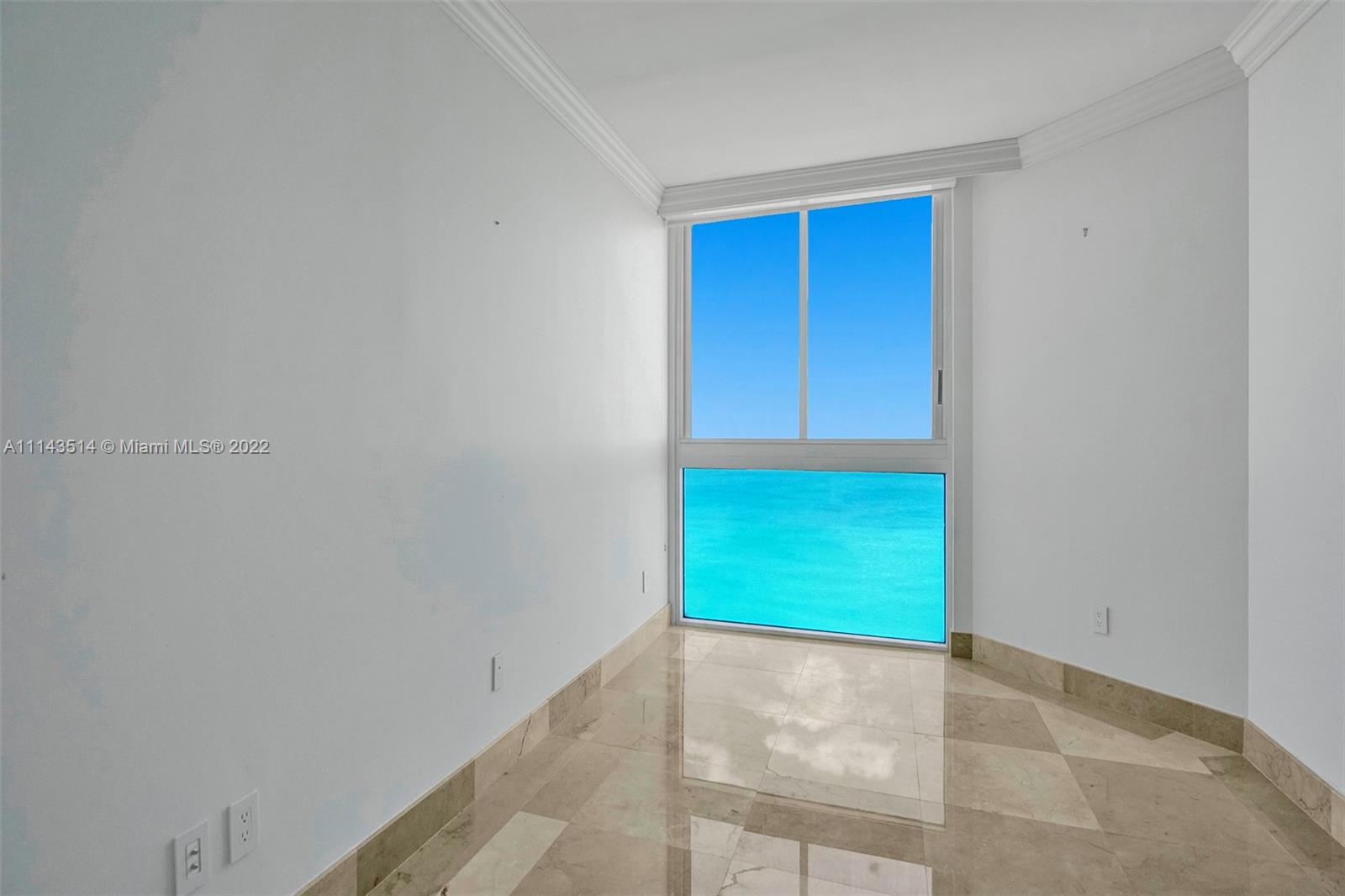 BLUE DIAMOND CONDO - Residential