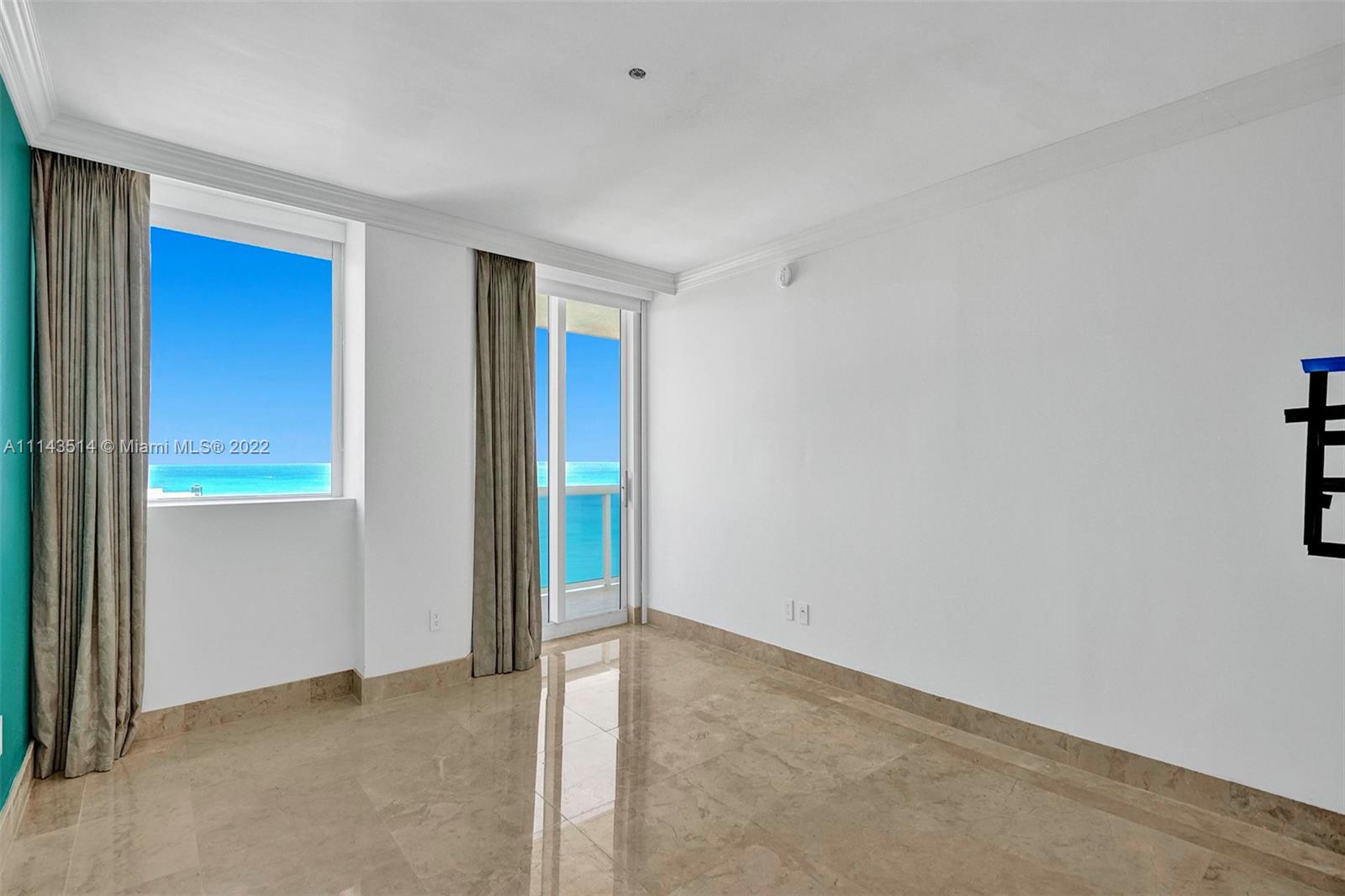 BLUE DIAMOND CONDO - Residential