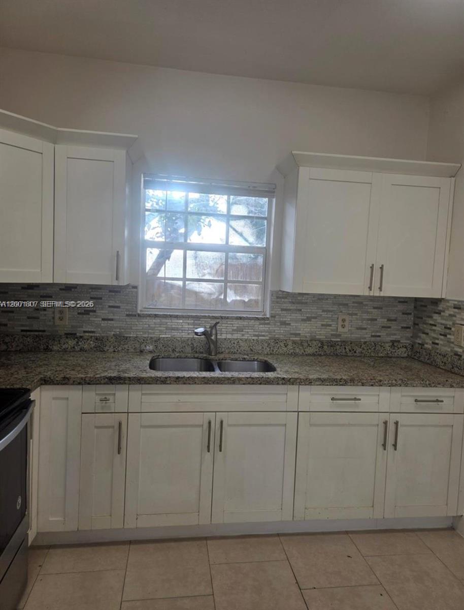 1ST ADDN TO PINEWOOD PARK - Residential Lease