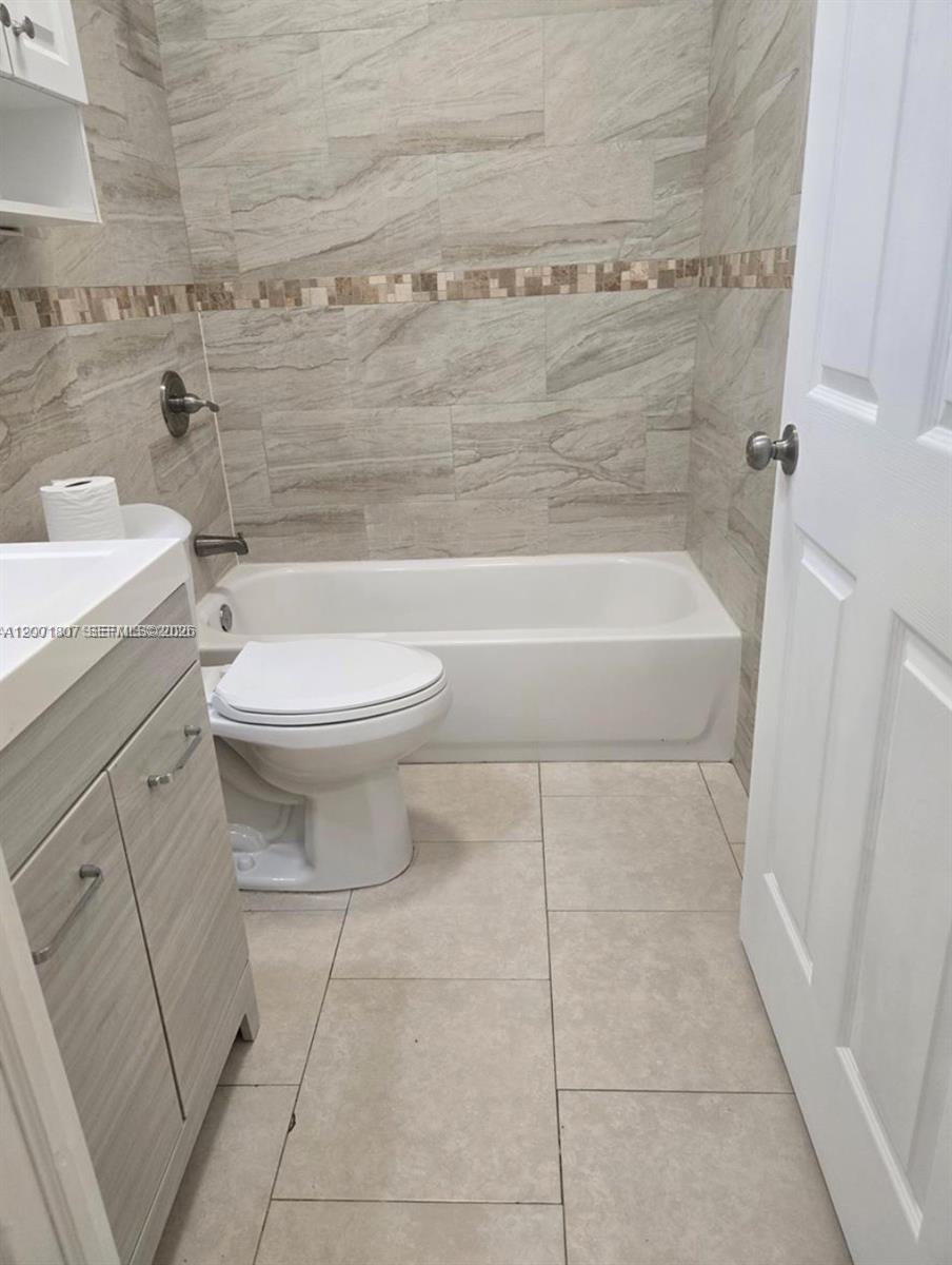 1ST ADDN TO PINEWOOD PARK - Residential Lease