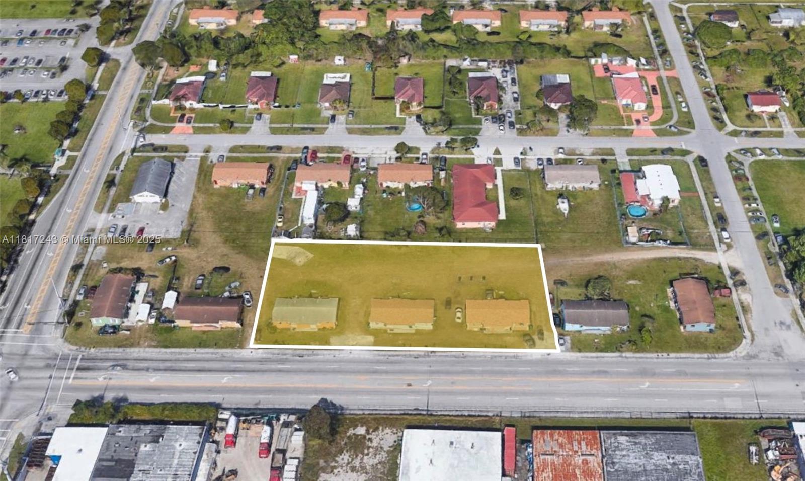 This prime commercial property offers 34,004 sqft of land with 6 renovated units, each featuring modern updates, including new cabinetry and open living spaces filled with natural light. While the units are move-in ready, the real opportunity lies in the land itself. The zoning allows for an additional 12 units, offering great potential for expansion.
Located minutes from Cutler Bay, Palmetto Bay, and major shopping centers like Southland Mall and The Falls, with easy access to US-1, the Florida Turnpike, and the Metrorail, this property is perfect for both residential and commercial development.
With 6 renovated units and the potential for 12 more with it's zoning upside, this is an exceptional investment opportunity. Schedule a showing today!
