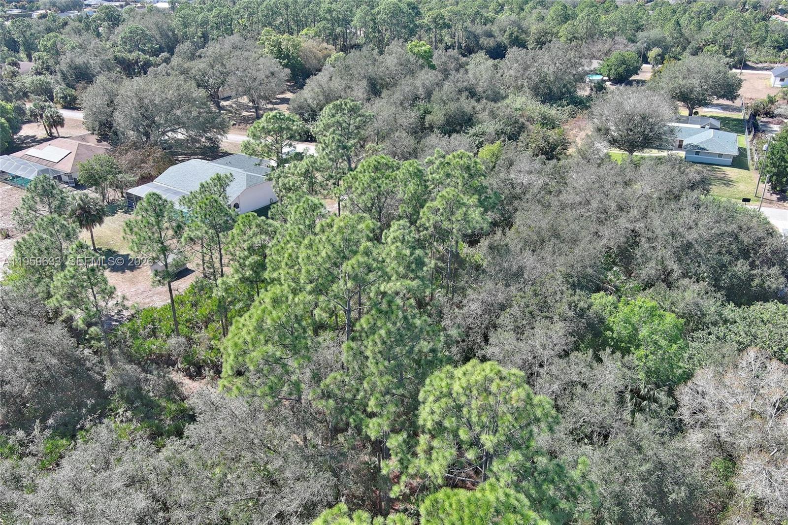 LEHIGH ACRES - Land