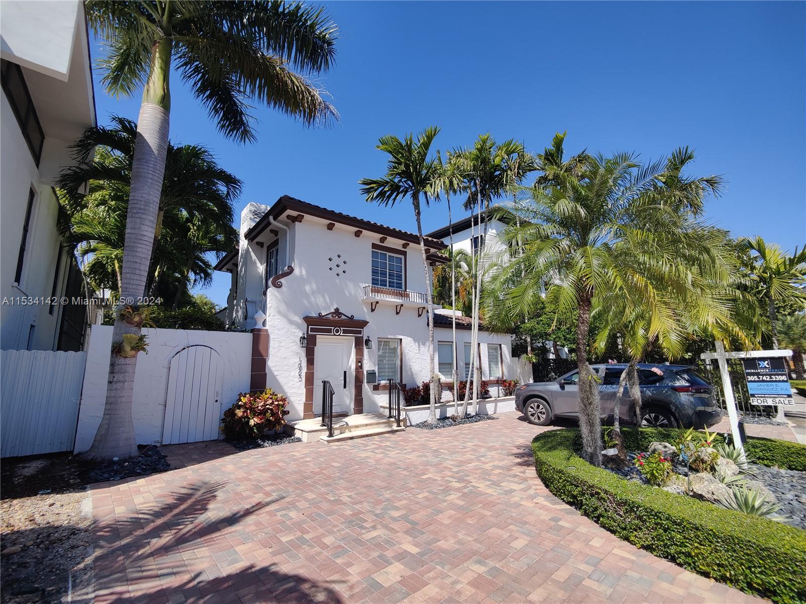 Property for Sale at 1823 S Bayshore Ln Ln, Miami, Broward County, Florida - Bedrooms: 4 
Bathrooms: 4  - $2,695,000