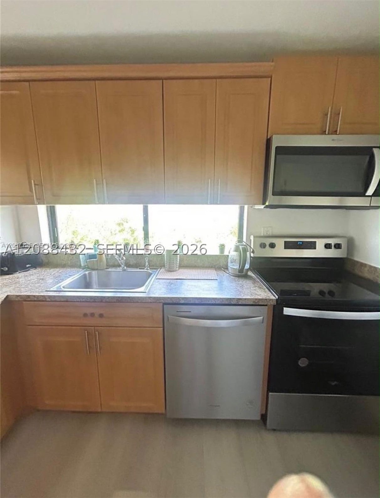16909 N BAY Rd 512