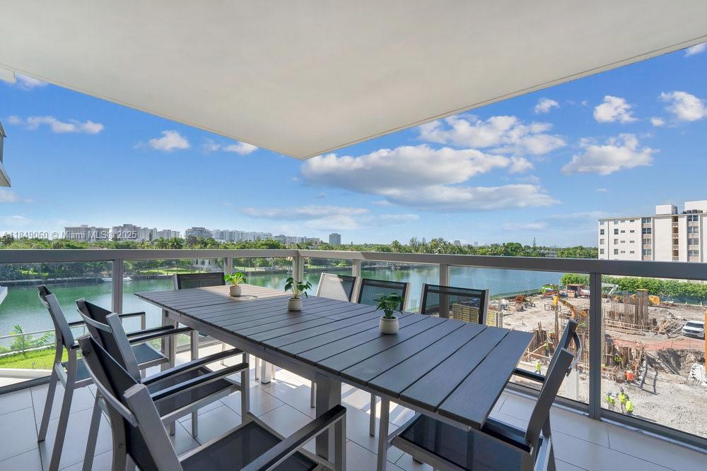 9261 E Bay Harbor Dr 507