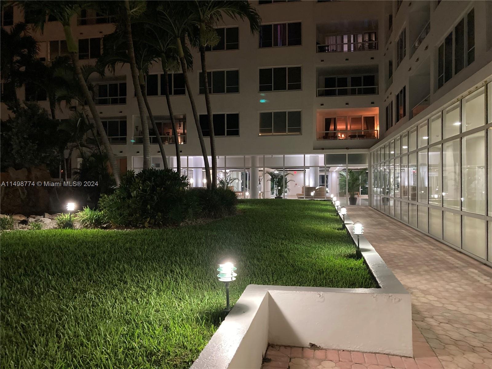 THE CARRIAGE CLUB NORTH C - Residential Lease