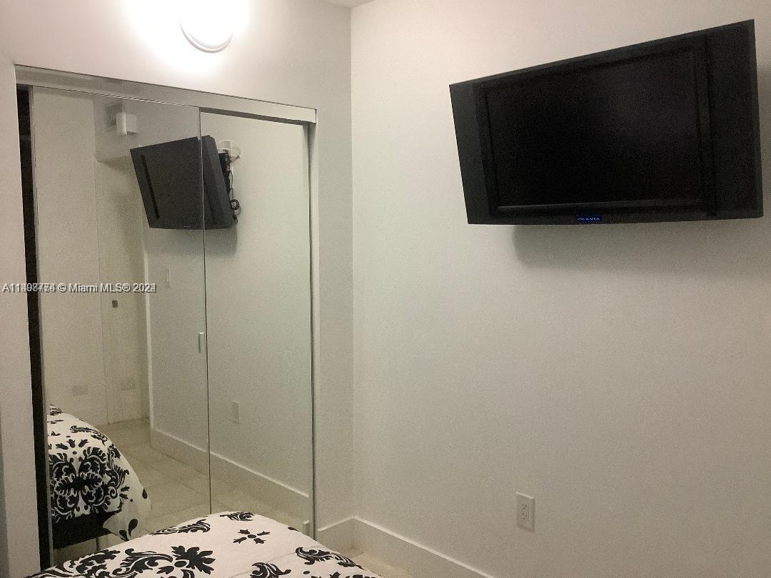 THE CARRIAGE CLUB NORTH C - Residential Lease