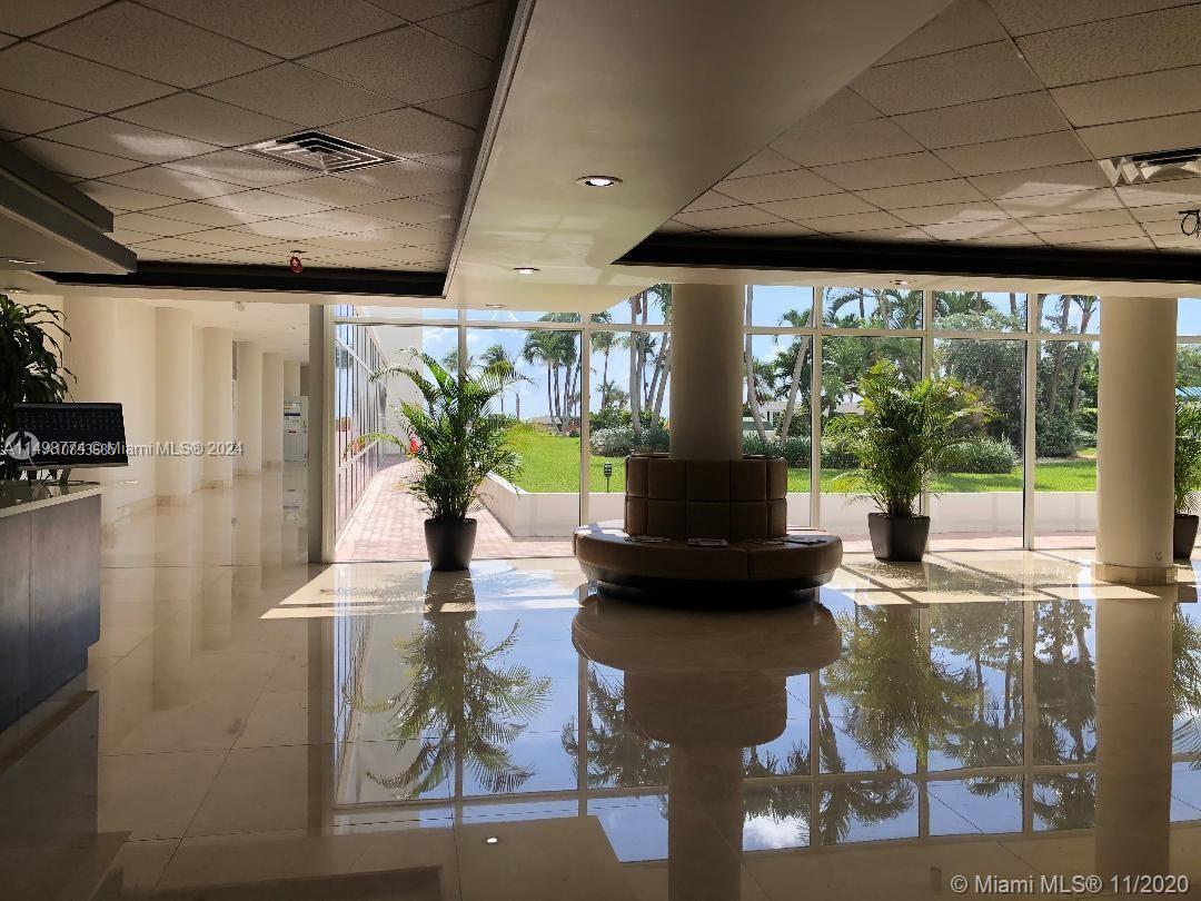 THE CARRIAGE CLUB NORTH C - Residential Lease