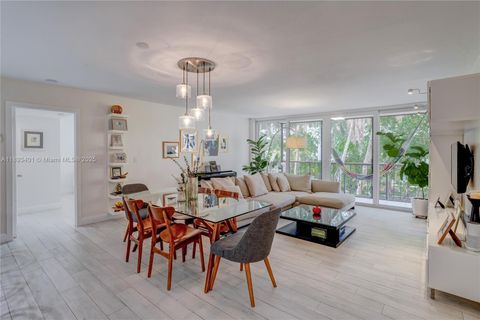 55 Ocean Lane Dr 2033 Key Biscayne FL 33149
