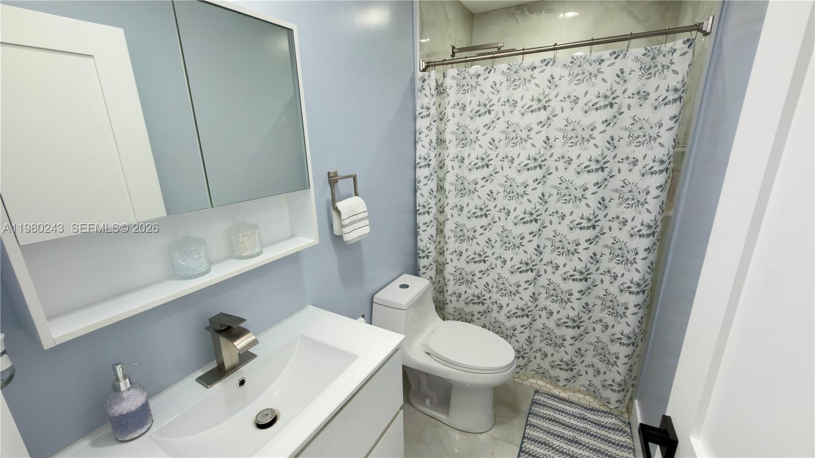 21ST CENTURY HOMES 3RD SE - Residential