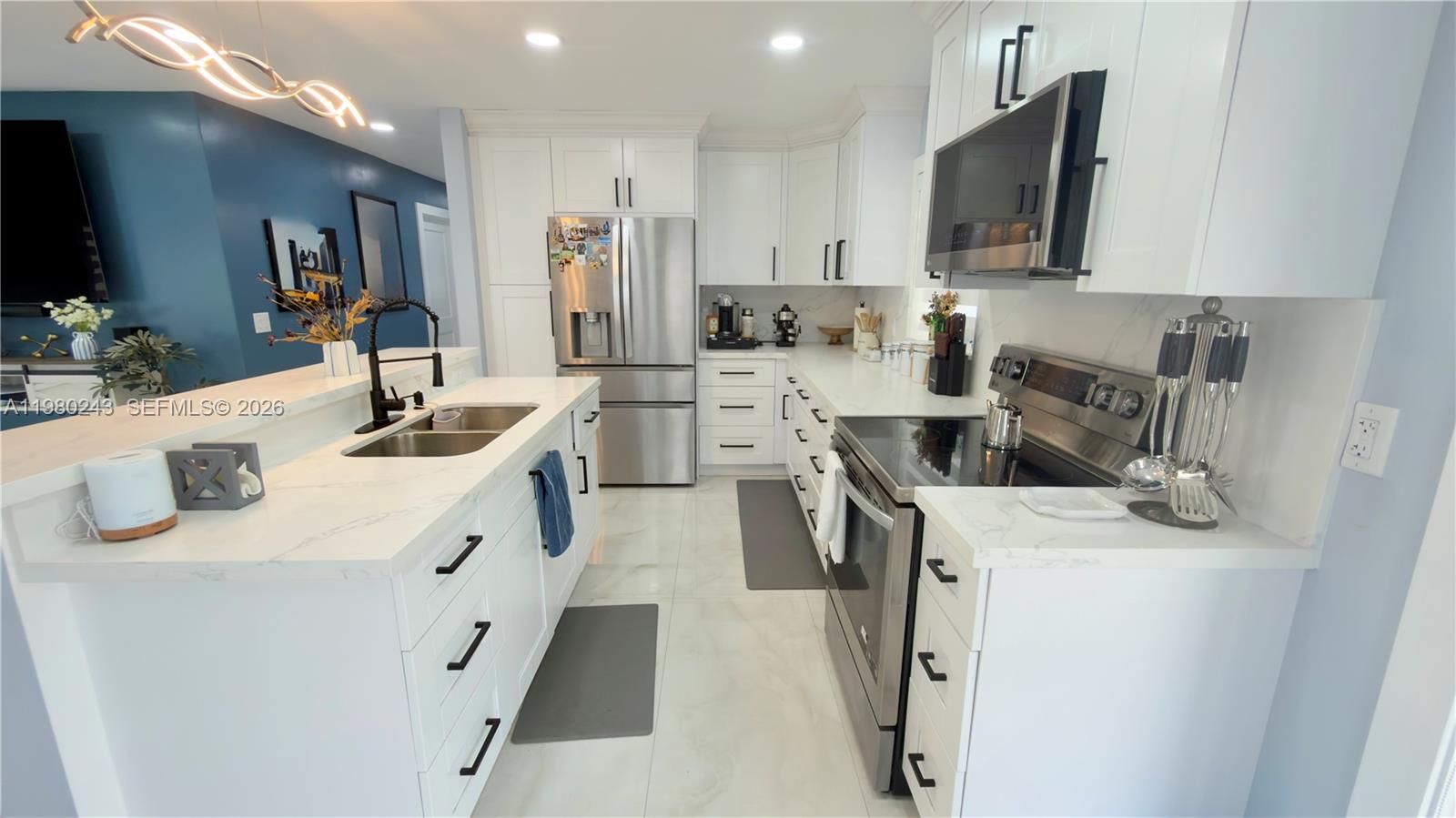 21ST CENTURY HOMES 3RD SE - Residential