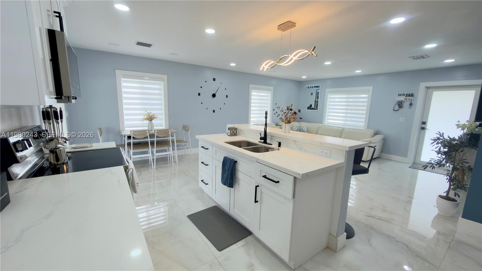 21ST CENTURY HOMES 3RD SE - Residential