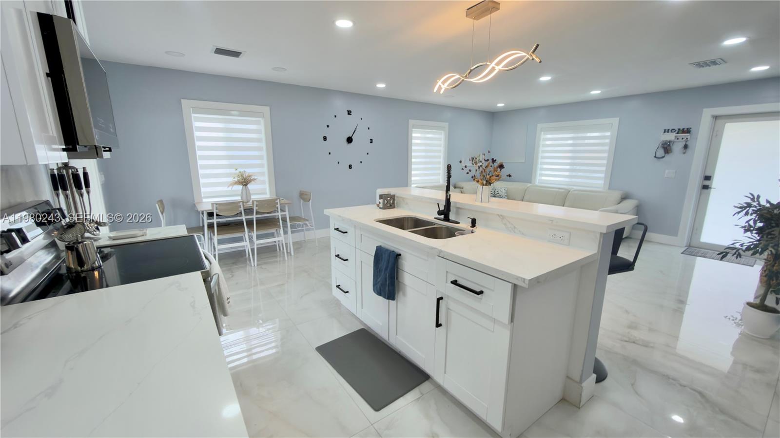 21ST CENTURY HOMES 3RD SE - Residential