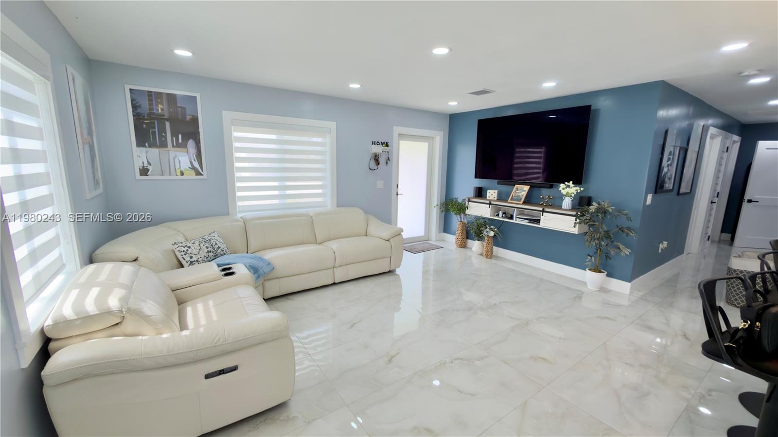 21ST CENTURY HOMES 3RD SE - Residential