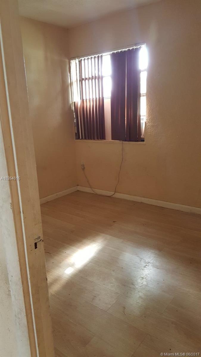 LIBERIA - Residential