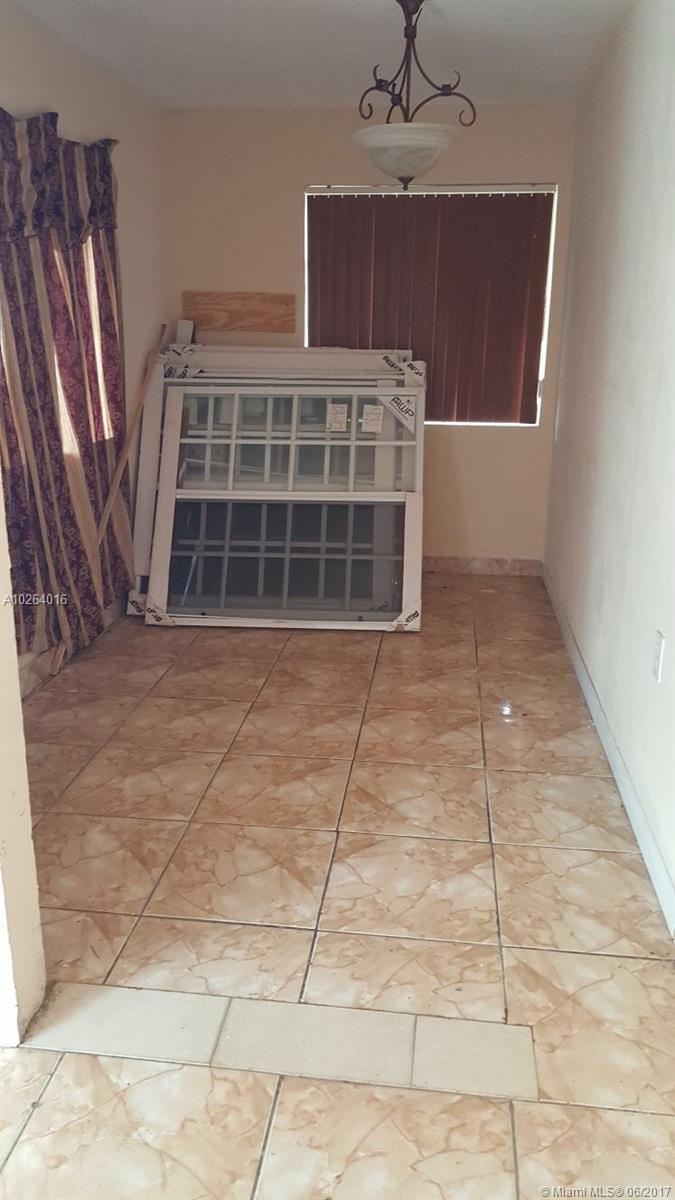 LIBERIA - Residential