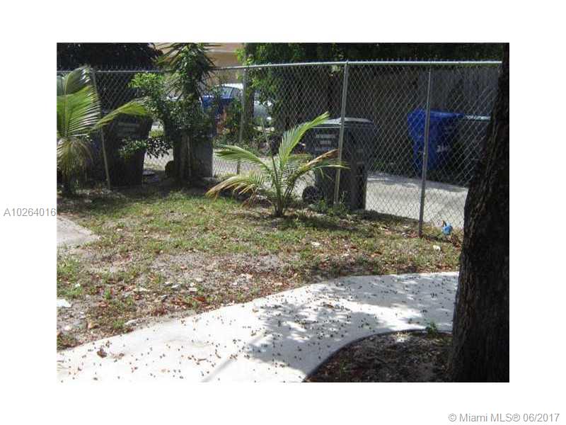 LIBERIA - Residential