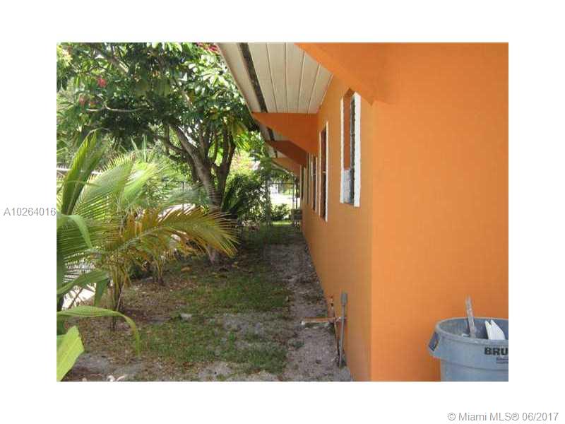 LIBERIA - Residential