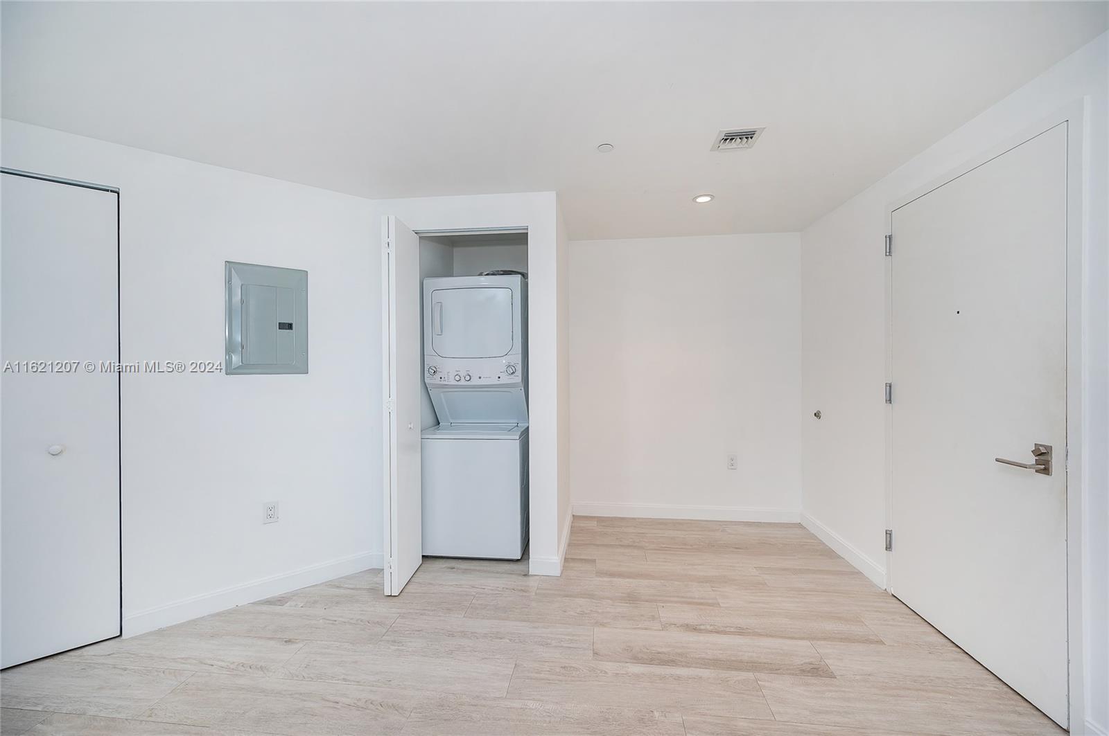 BRICKELL HEIGHTS WEST CON - Residential