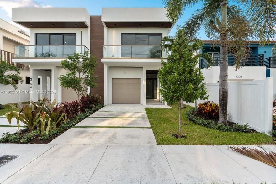 1215 NE 11th Ave | Fort Lauderdale Experience modern elegance in this brand-new luxury townhouse. This stunning residence features 3 spacious bedrooms, 3.5 bathrooms, and high-end designer finishes throughout. Enjoy the ultimate South Florida lifestyle with a private pool, BBQ area, and lush landscaped backyard—perfect for entertaining and relaxation. Pre-wired for surround sound and security cameras, this home blends comfort, technology, and sophistication seamlessly. Perfect for long-term living or investment, 1215 NE 11th Ave offers an exceptional combination of luxury, convenience, and location. For Sale or For Rent — One of a Kind. Ready to Go. ?? Seller Financing Available — Minimum 50% Down, 1–3 Year Term (Max)