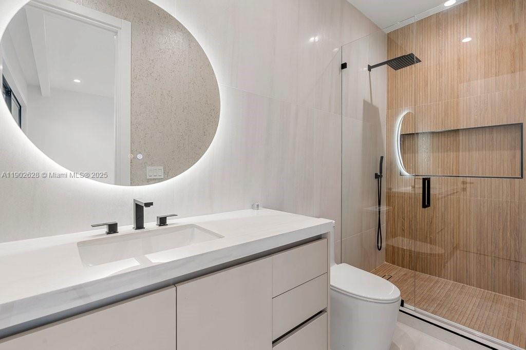 LAKE RIDGE - Residential