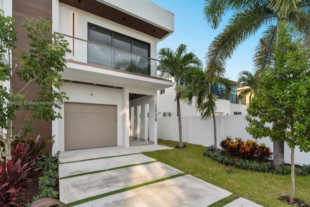 View photos, virtual tours, details... 1215 NE 11th Ave B