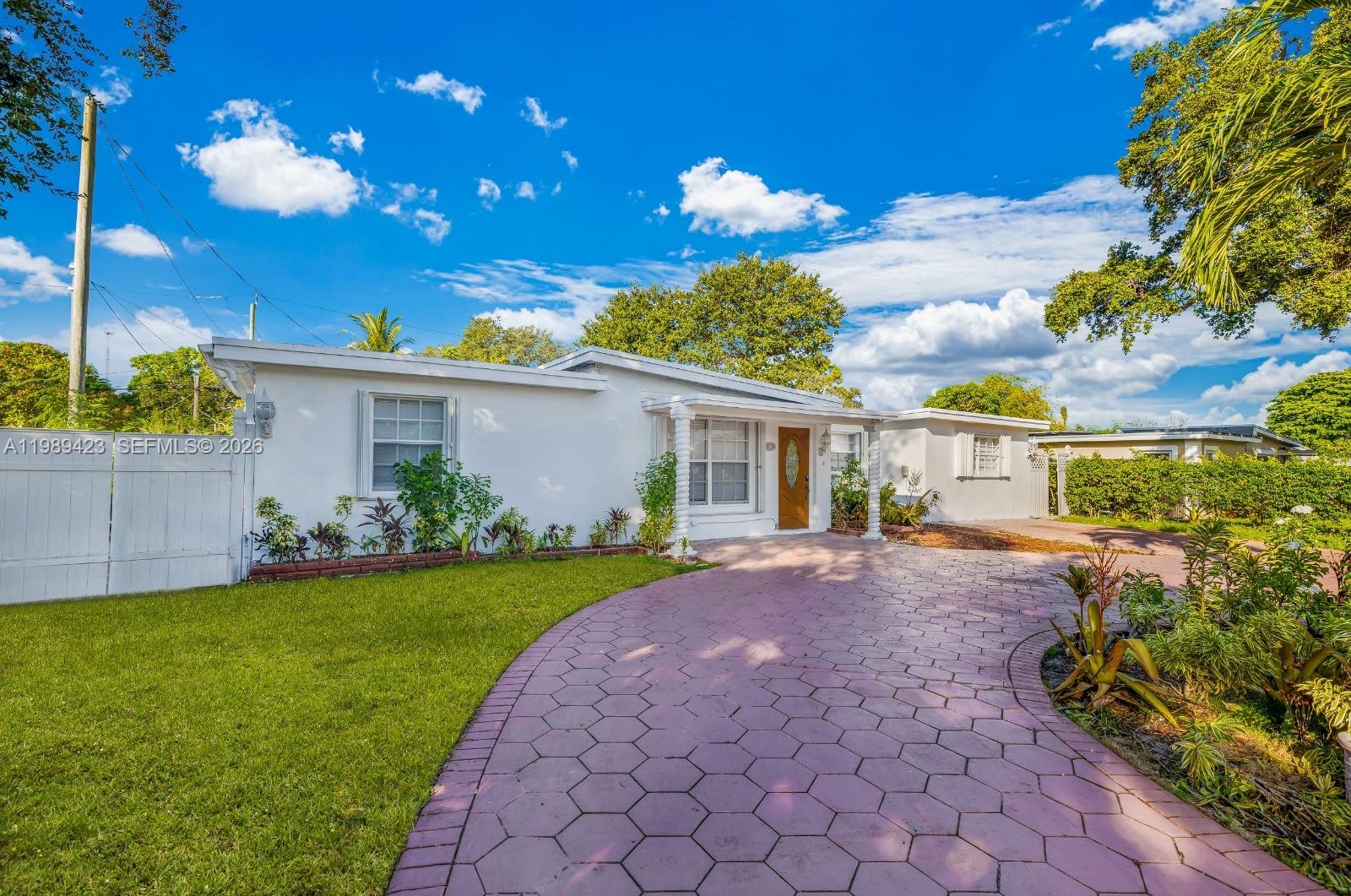 MIAMI GARDENS ESTATES SEC - Residential