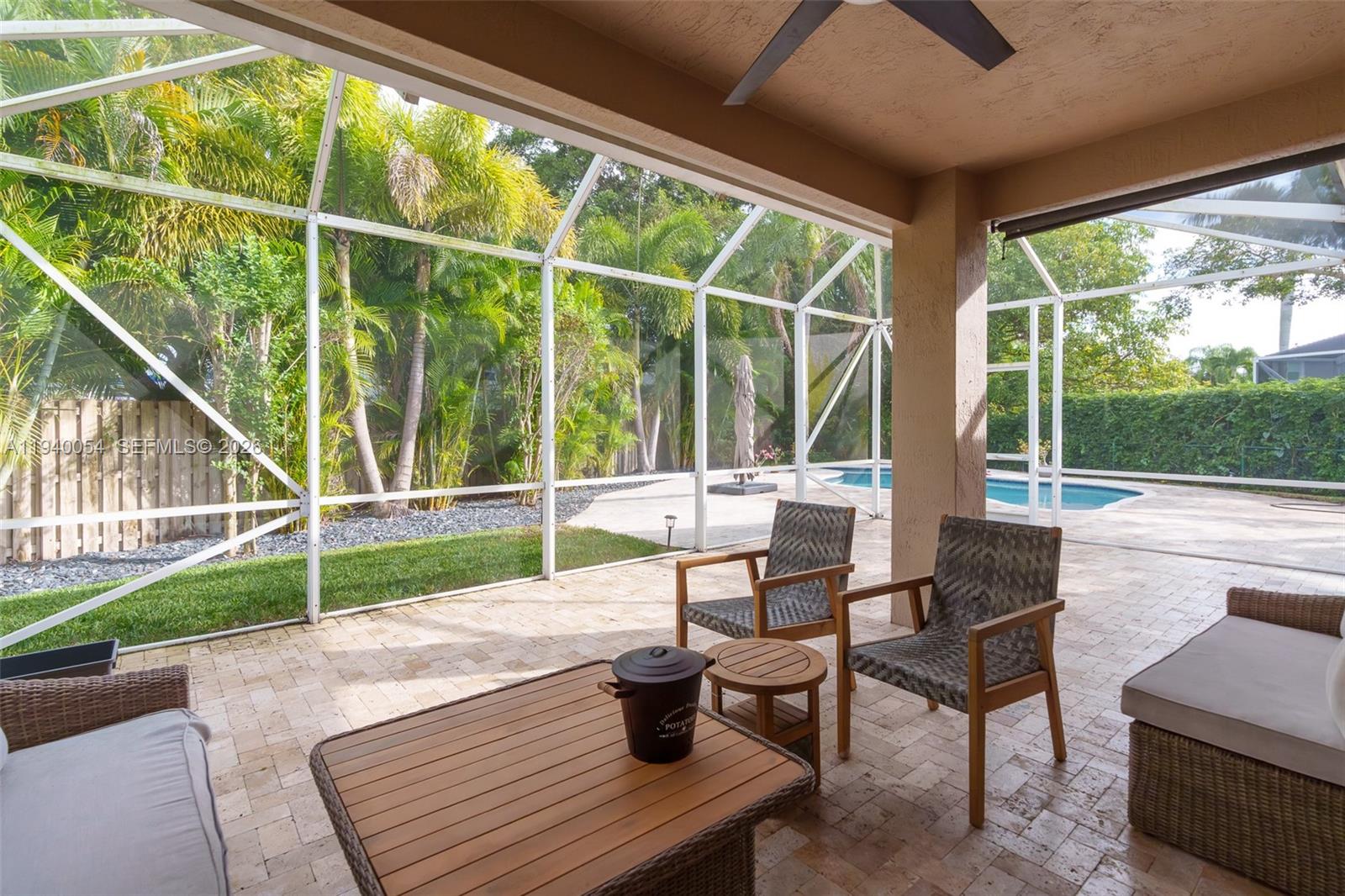 CORAL CREEK - Residential