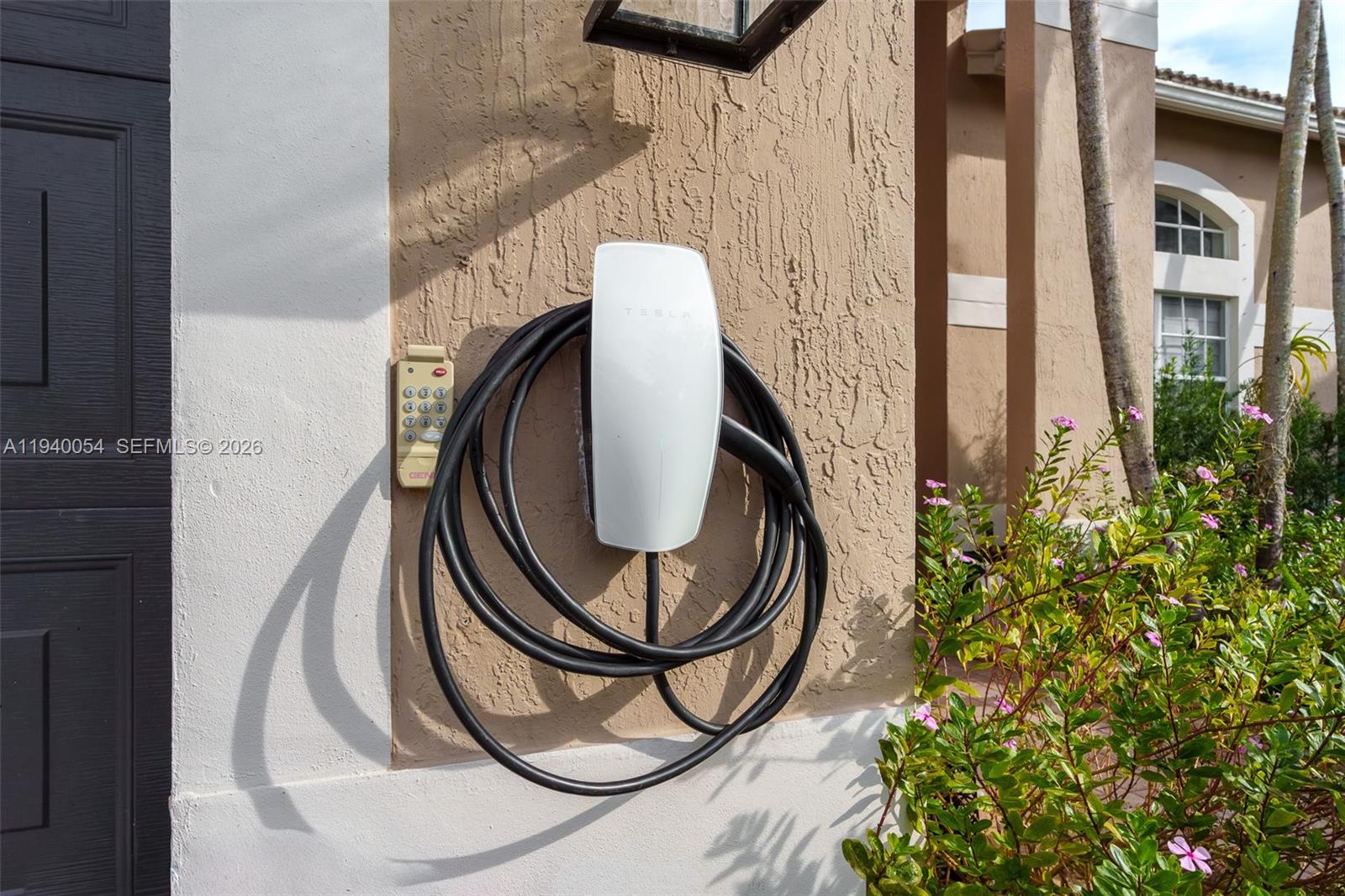 CORAL CREEK - Residential