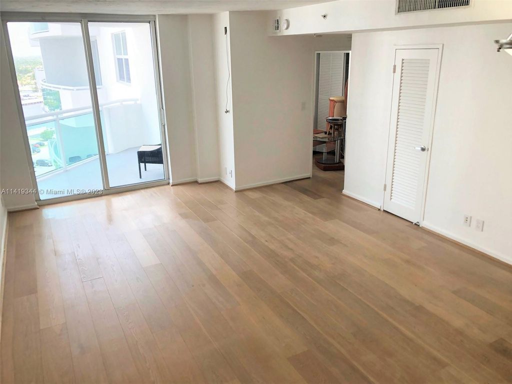 Photo of 3001 S Ocean Dr #1135, Hollywood, FL 33019 (MLS # A11419344)
