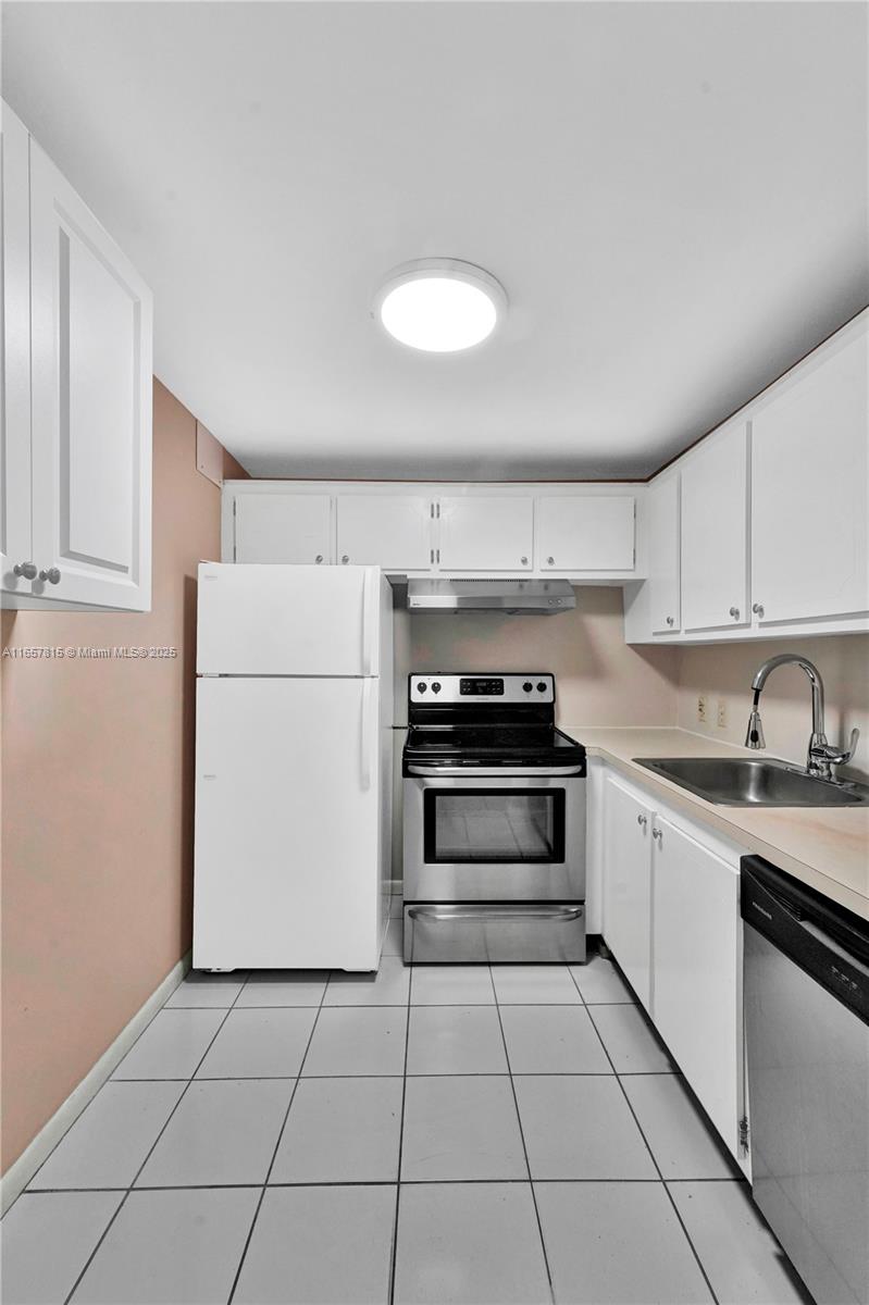 MANSFIELD AT CENTURY VILL - Residential