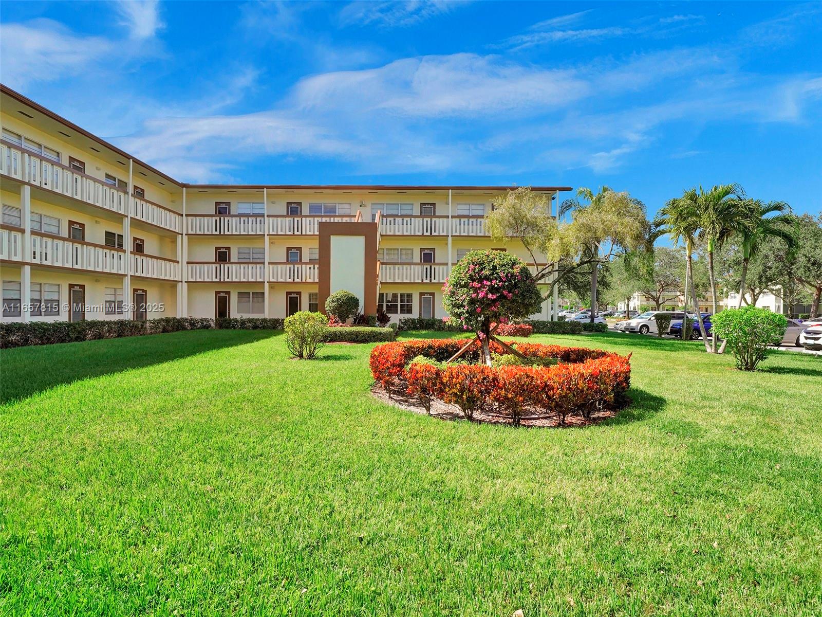 MANSFIELD AT CENTURY VILL - Residential