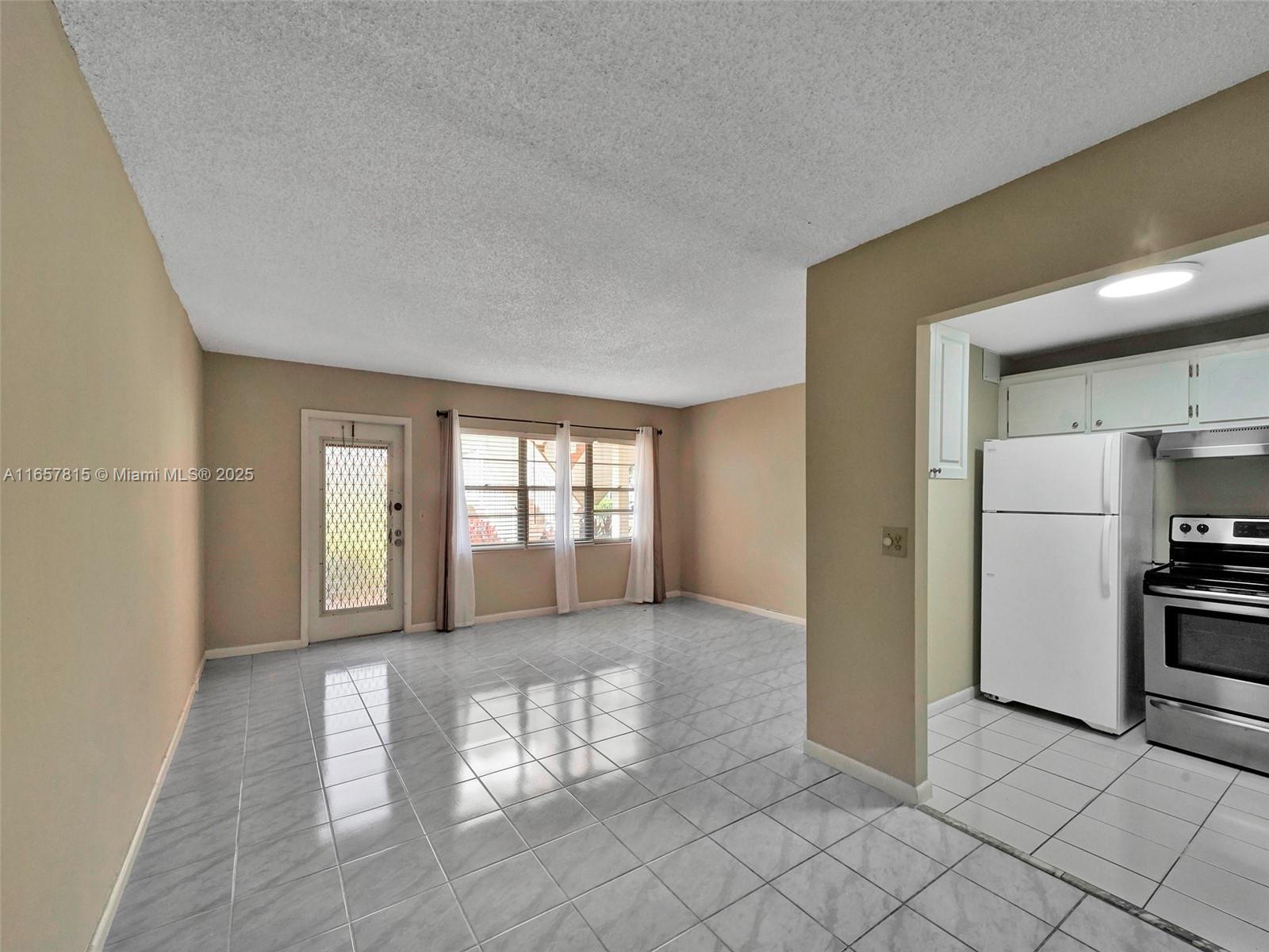 MANSFIELD AT CENTURY VILL - Residential
